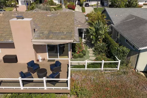 Exterior - 5958 Sagebrush Rd, La Jolla, CA 92037 photo 12 of 16