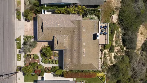 View/Area - 5958 Sagebrush Rd, La Jolla, CA 92037 photo 6 of 17