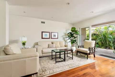 Living - 5958 Sagebrush Rd, La Jolla, CA 92037 photo 1 of 4