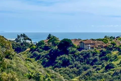 View/Area - 5958 Sagebrush Rd, La Jolla, CA 92037 photo 3 of 17