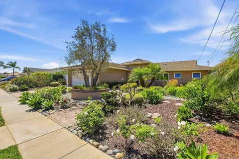 Exterior - 5958 Sagebrush Rd, La Jolla, CA 92037 photo 16 of 16