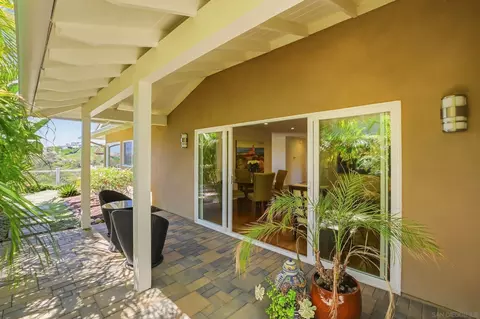 Exterior - 5958 Sagebrush Rd, La Jolla, CA 92037 photo 10 of 16