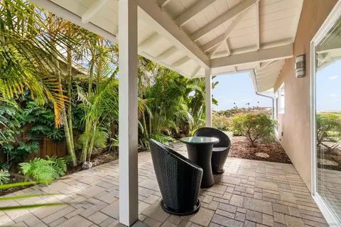 Exterior - 5958 Sagebrush Rd, La Jolla, CA 92037 photo 8 of 16