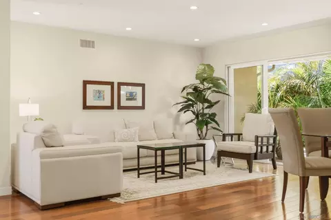 Living - 5958 Sagebrush Rd, La Jolla, CA 92037 photo 4 of 4