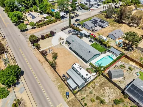 View/Area - 1852 El Cajon Ln, Ramona, CA 92065 photo 4 of 6
