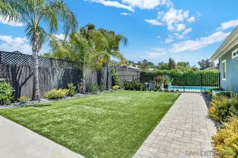 Exterior - 1852 El Cajon Ln, Ramona, CA 92065 photo 5 of 17