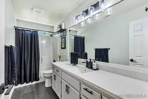 Bath - 1852 El Cajon Ln, Ramona, CA 92065 photo 2 of 2