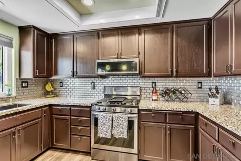 Kitchen - 1852 El Cajon Ln, Ramona, CA 92065 photo 2 of 2