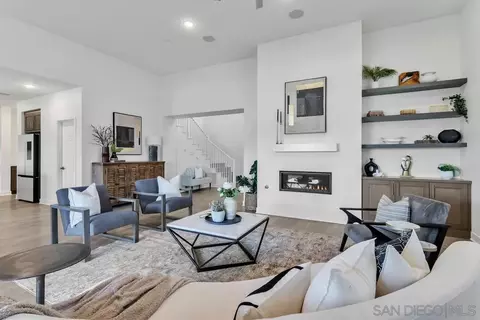 Living - 8989 Trailridge Ave, Santee, CA 92071 photo 3 of 4