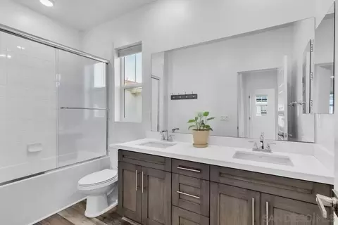 Bath - 8989 Trailridge Ave, Santee, CA 92071 photo 2 of 2