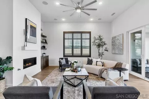Living - 8989 Trailridge Ave, Santee, CA 92071 photo 2 of 4