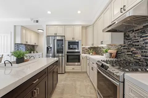 Kitchen - 12632 Footman Ln, Poway, CA 92064 photo 5 of 7