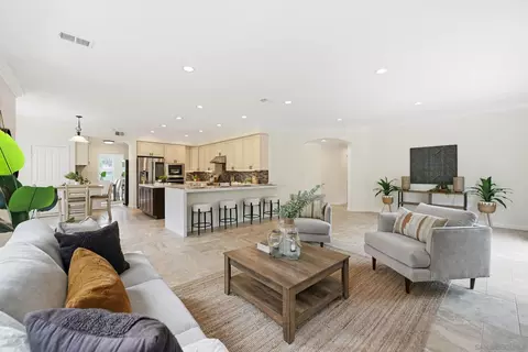 Living - 12632 Footman Ln, Poway, CA 92064 photo 4 of 4