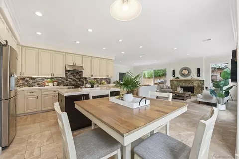 Dining - 12632 Footman Ln, Poway, CA 92064 photo 3 of 3