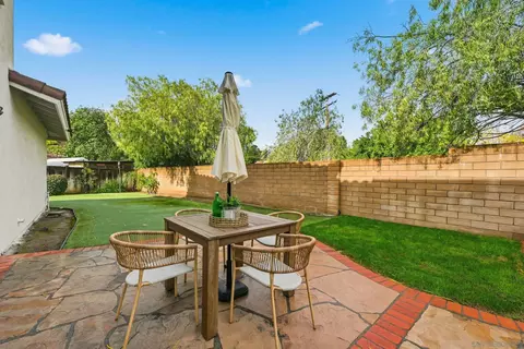 Exterior - 12632 Footman Ln, Poway, CA 92064 photo 7 of 9