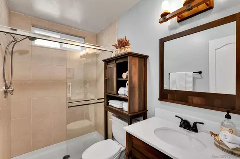 Bath - 9255 N Magnolia Ave #10, Santee, CA 92071 photo 1 of 2