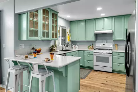 Kitchen - 9255 N Magnolia Ave #10, Santee, CA 92071 photo 2 of 4