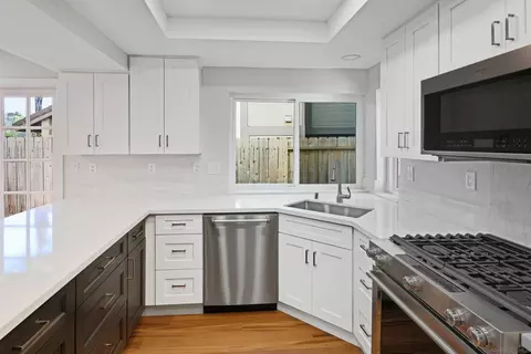 Kitchen - 12959 Creek Park Dr, Poway, CA 92064 photo 2 of 4