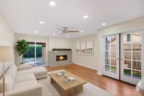 Living - 12959 Creek Park Dr, Poway, CA 92064 photo 4 of 5