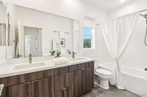 Bath - 9124 Trailmark Way, Santee, CA 92071 photo 6 of 8
