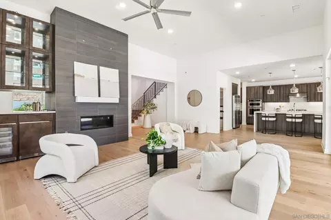 9124 Trailmark Way, Santee, CA 92071