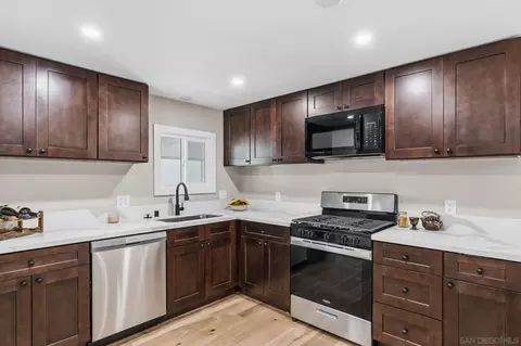 12970 Hwy 8 Business #SPC 111, El Cajon, CA 92021