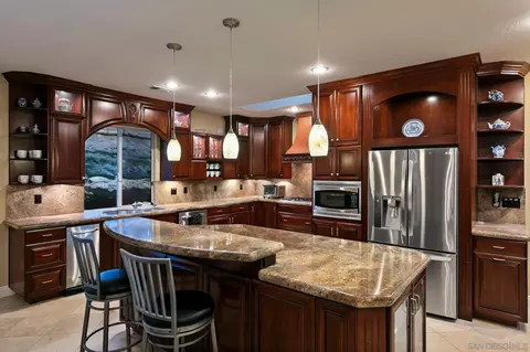 Kitchen - 2389 Victoria Cir, Alpine, CA 91901 photo 2 of 6