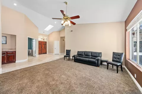 Living - 2389 Victoria Cir, Alpine, CA 91901 photo 2 of 6