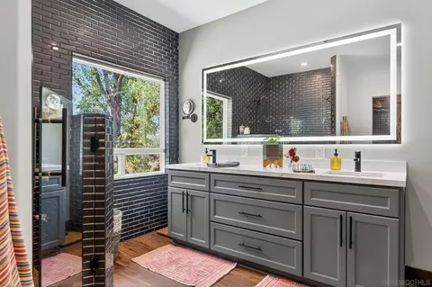 Bath - 296 East Ln, El Cajon, CA 92021 photo 2 of 5
