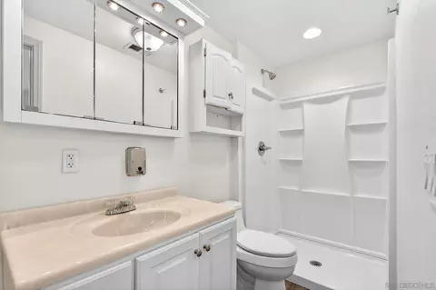 Bath - 296 East Ln, El Cajon, CA 92021 photo 5 of 5