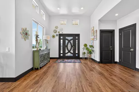 Entry Way - 296 East Ln, El Cajon, CA 92021 photo 1 of 2