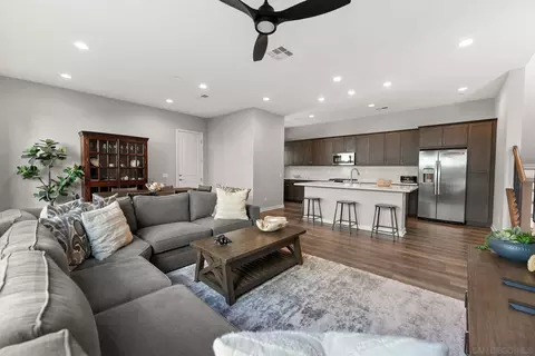 493 Village Greens Way, San Marcos, CA 92078