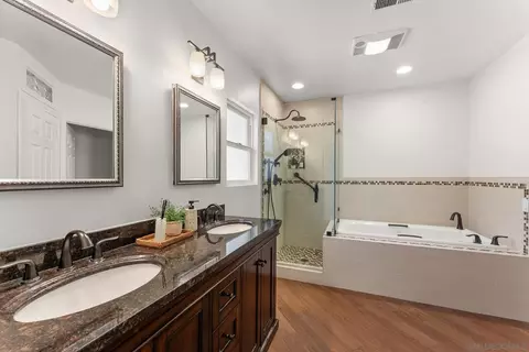 Bath - 12832 Stone Canyon Rd, Poway, CA 92064 photo 5 of 6