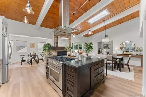 Kitchen - 12832 Stone Canyon Rd, Poway, CA 92064 photo 1 of 5