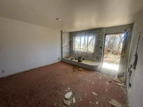 Living - 34047 175th St E, Llano, CA 93544 photo 4 of 4