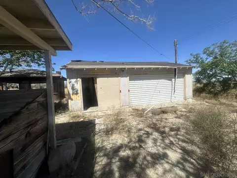 Exterior - 34047 175th St E, Llano, CA 93544 photo 7 of 15