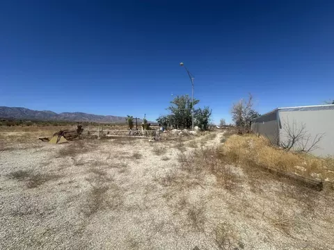 Exterior - 34047 175th St E, Llano, CA 93544 photo 15 of 15