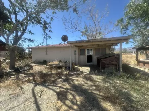 Exterior - 34047 175th St E, Llano, CA 93544 photo 2 of 15