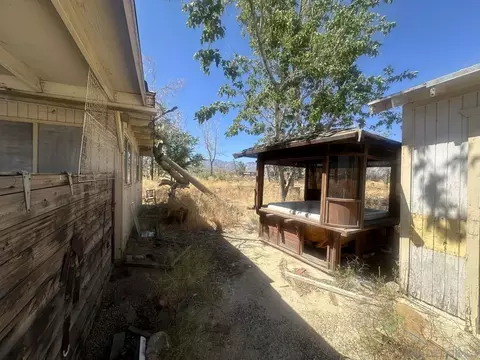 Exterior - 34047 175th St E, Llano, CA 93544 photo 8 of 15