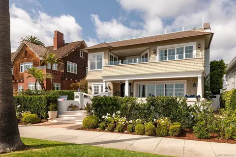 Exterior - 527 Ocean Blvd, Coronado, CA 92118 photo 10 of 11