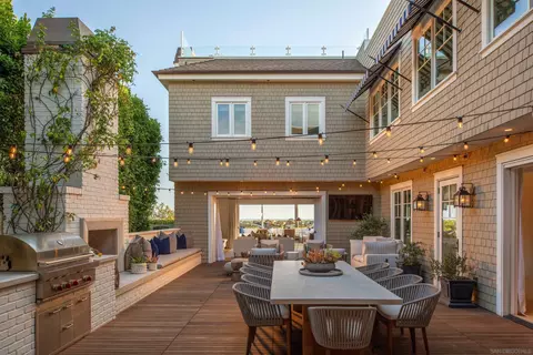 Exterior - 527 Ocean Blvd, Coronado, CA 92118 photo 6 of 11