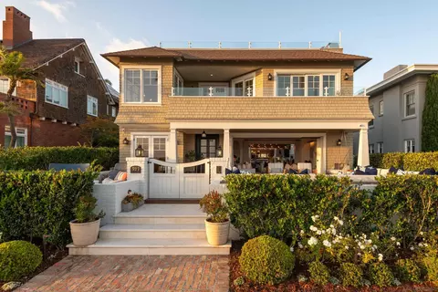 Exterior - 527 Ocean Blvd, Coronado, CA 92118 photo 2 of 11