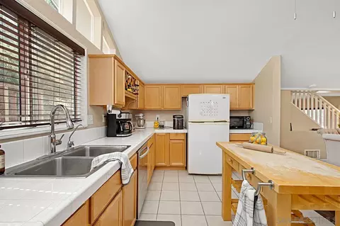 Kitchen - 8025 Lilac Ln, Pine Valley, CA 91962 photo 2 of 3