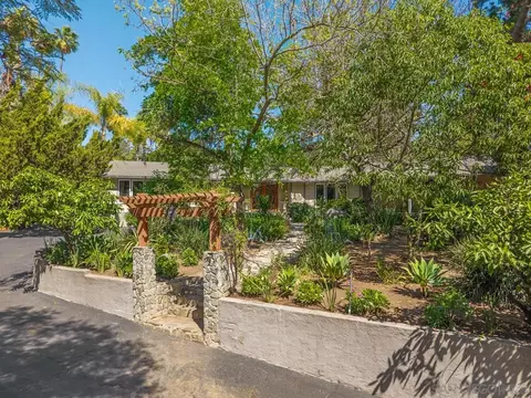 Exterior - 10880 Hess Dr, La Mesa, CA 91941 photo 7 of 26