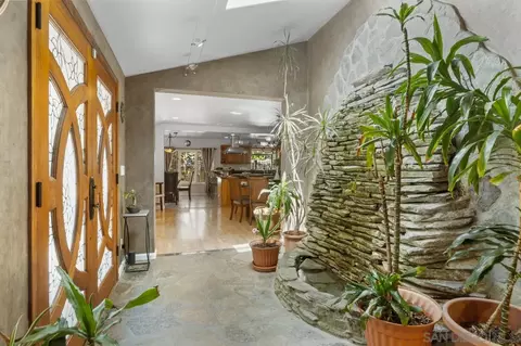 Entry Way - 10880 Hess Dr, La Mesa, CA 91941 photo 4 of 4