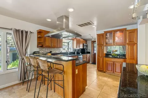 Kitchen - 10880 Hess Dr, La Mesa, CA 91941 photo 5 of 7