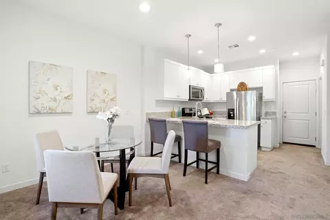 Dining - 4129 Sitio Flor, Oceanside, CA 92057 photo 2 of 2