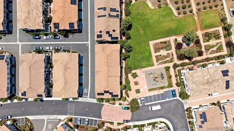 View/Area - 4129 Sitio Flor, Oceanside, CA 92057 photo 4 of 5