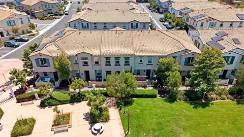 View/Area - 4129 Sitio Flor, Oceanside, CA 92057 photo 3 of 5