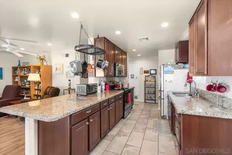 Kitchen - 9254 Shadow Hill Rd, Santee, CA 92071 photo 4 of 5